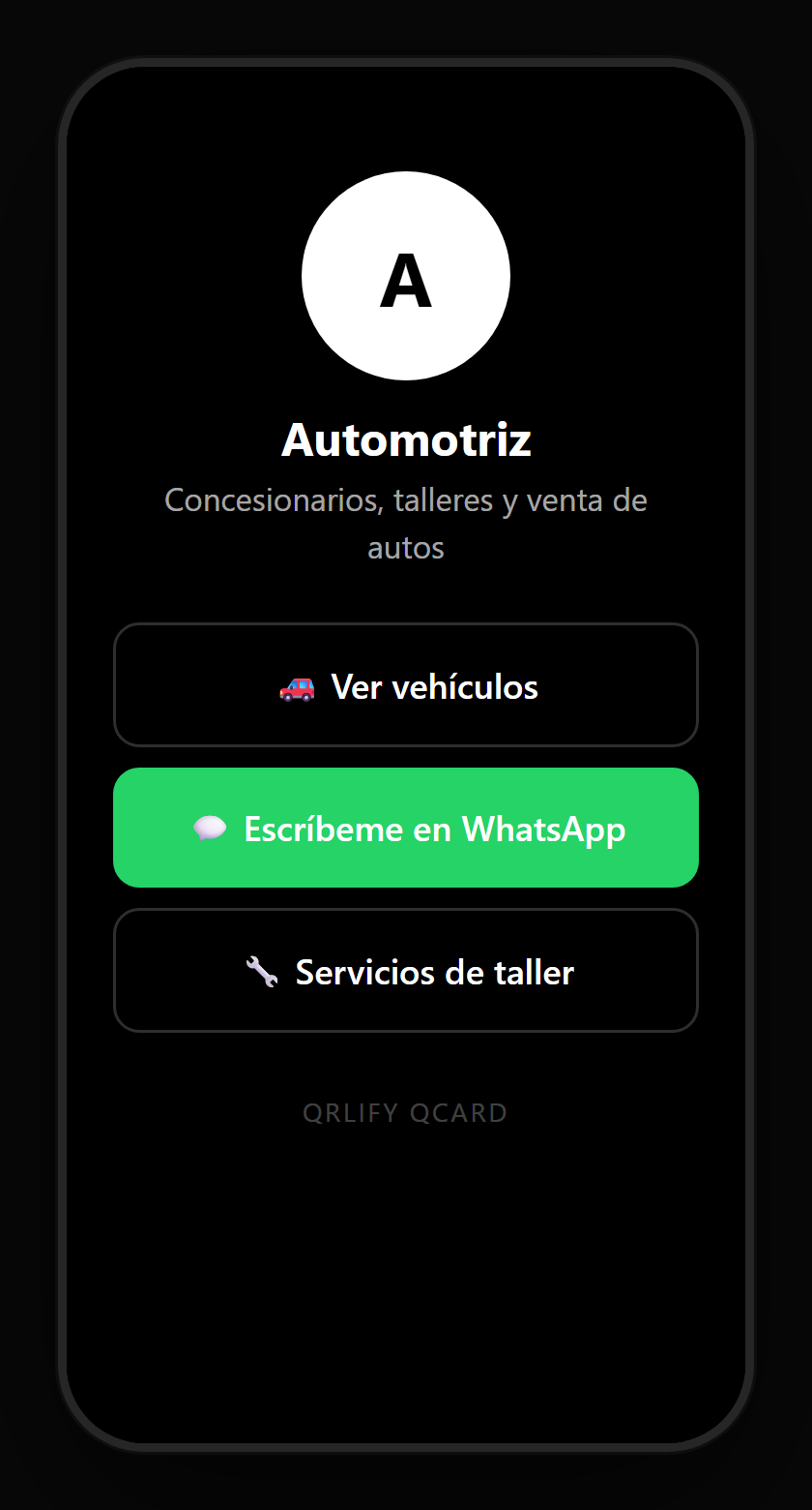 Una QCard de concesionario en el móvil: modelo del vehículo, descripción y botones a la ficha, agendar prueba de manejo, la cotización y WhatsApp del asesor