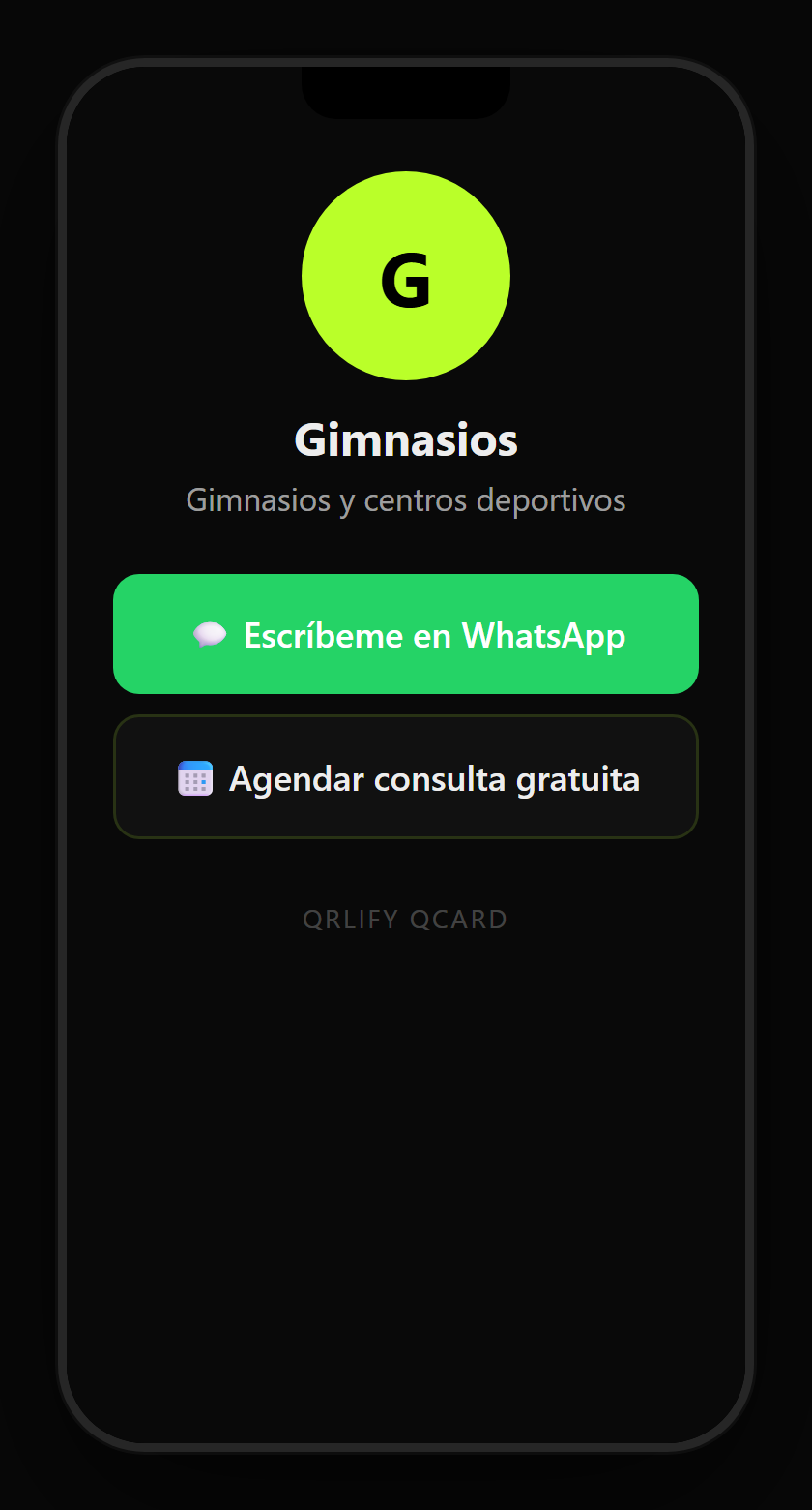 Una QCard de gimnasio en el móvil: nombre, descripción y botones a reservar clase, las membresías, el reto del mes y WhatsApp