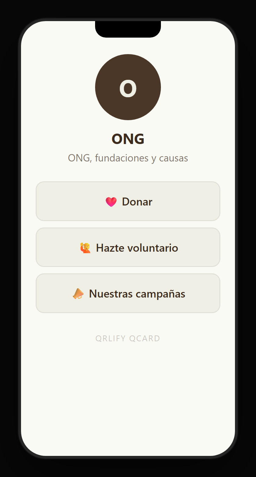 Una QCard de ONG en el móvil: nombre de la organización, descripción y botones a donar, hazte voluntario, nuestro impacto y la transparencia